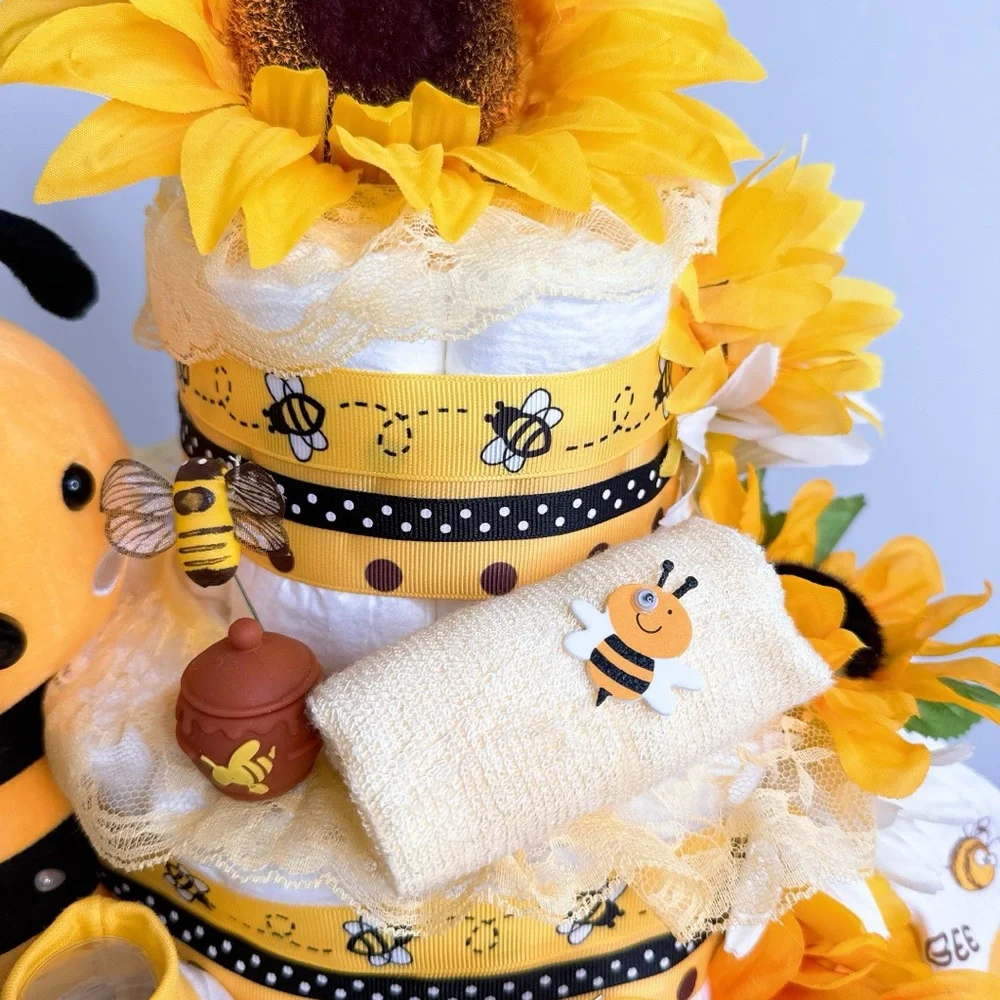 Bee Diaper Cake, Bee Baby Shower Gift